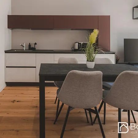 Vista Liberty - Center Ponte Rosso *